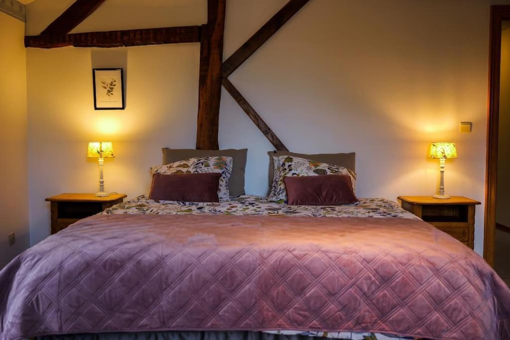 Gite La Dame Au Lit Gite A La Ferme Momignies Экстерьер фото